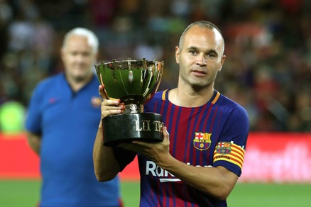 Calciomercato, il Barcellona blinda Iniesta: contratto a vita