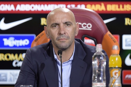 Monchi: «Mahrez? La Roma non farà altre offerte. Strootman resta»