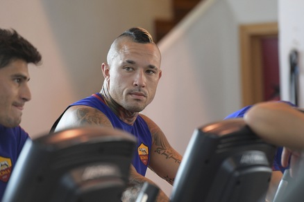 Roma, Nainggolan: «Qui sono felice, scelta giusta per la mia famiglia»