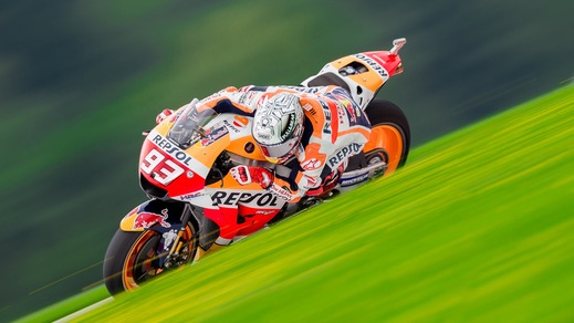 MotoGp, Austria: Marquez vola nelle terze libere, Rossi 5°