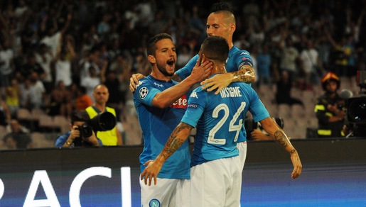 Champions League, Napoli-Nizza 2-0: Mertens-Jorginho, i francesi si arrendono