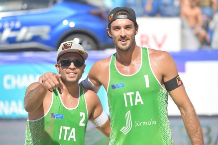 Beach Volley: le due coppie azzurre agli ottavi dell'Europeo