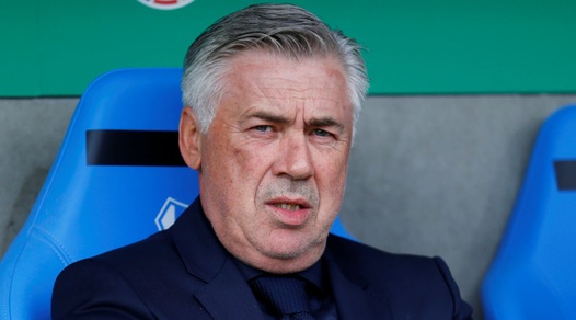 Ancelotti, il Bayern spezza la sigaretta: «Non può fumare nel centro sportivo»