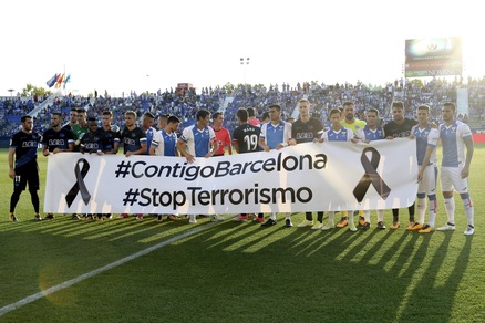 Parte la Liga: Leganes-Alaves, striscione per Barcellona