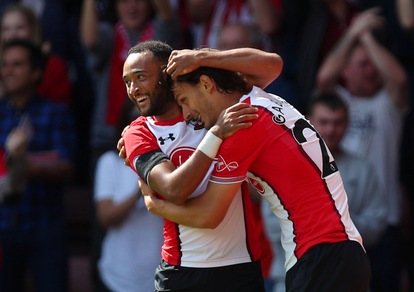 Premier League, altro poker per Mourinho. Mahrez trascina il Leicester, in gol Gabbiadini