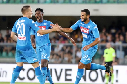 Verona-Napoli 1-3: Milik e Ghoulam rispondono alla Juventus. Espulso Hysaj