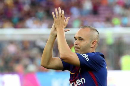 Barcellona, Iniesta in bilico: «Non ho rinnovato, rifletto...»