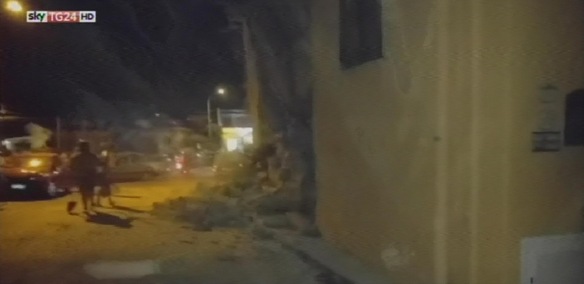 Paura a Ischia, scossa di terremoto di magnitudo 4.0: salvati tre bambini