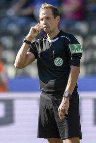 Il portavoce degli arbitri di Bundesliga: «Var ritirato se continuano i problemi»