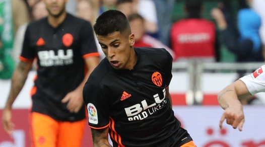 Juve, anche il Tottenham su Cancelo: il Valencia gioca al rialzo