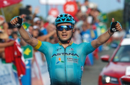 Vuelta: 5ª tappa a Lutsenko, Froome rimane leader
