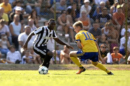 Juve, senza l'arrivo di Spinazzola puo' restare anche Asamoah