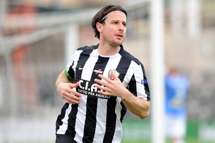 Calciomercato, su Cacia pressing di Bari e Salernitana