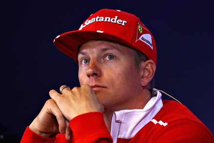 F1, Raikkonen: «Spero che resti anche Vettel»