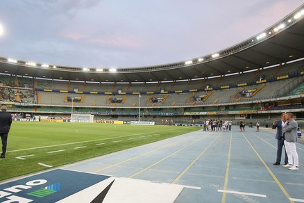 Serie A, il Verona ai suoi tifosi: «Ora basta»