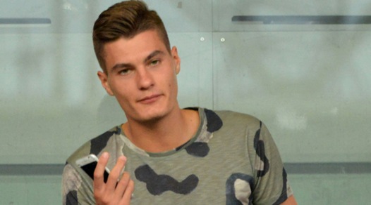 Schick spacca: in tre su di lui ma la Roma è in pole