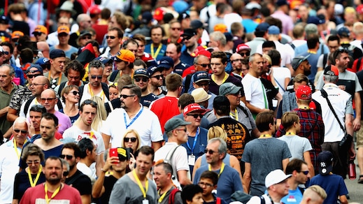 F1 Monza: piloti sfileranno su auto d'epoca