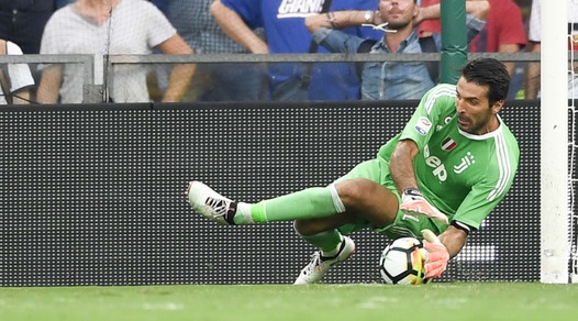 Juventus, Buffon critica il Var: «Uso spropositato, così sembra pallanuoto»