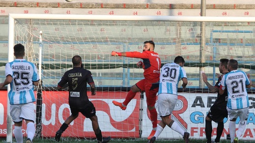 Serie C, il Lecce pareggia. Ok il Trapani, derby calabrese al Rende