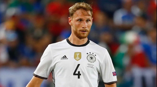 Juventus, accordo con lo Schalke 04 per Howedes