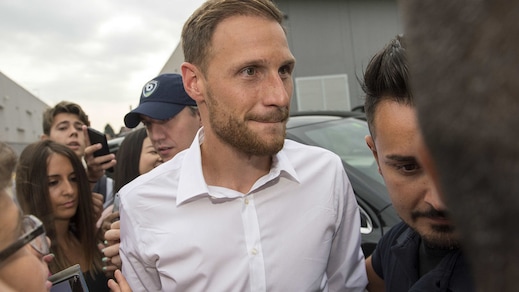 Juventus, ora il colpo Höwedes è ufficiale: operazione da 16,5 milioni più bonus