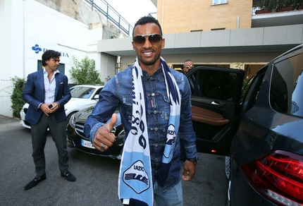 Lazio, Nani è arrivato: oggi visite e firma