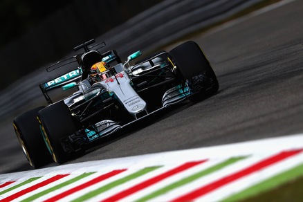 F1, Monza: Hamilton vola nelle prime libere, Vettel terzo