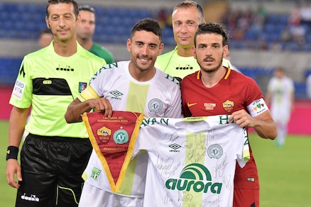 Roma-Chapecoense, la cerimonia d'apertura prima del match