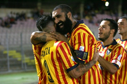 Serie C, Lecce-Trapani 2-1. Bisceglie, Rende e Monopoli a 6 punti