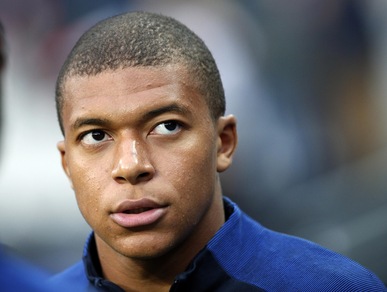 Psg, Mbappé: «Voglio entrare nella storia del club della mia città»