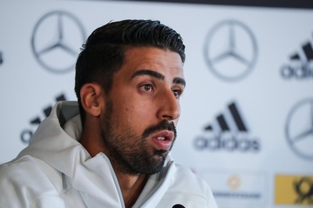 Germania, Khedira ha già recuperato: «Il ginocchio sta bene, gioco contro la Norvegia»
