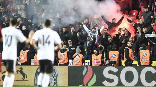 Cori nazisti dagli ultras a Praga, la Germania si scusa