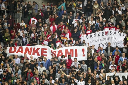 Germania-Norvegia, spuntano striscioni per Khedira