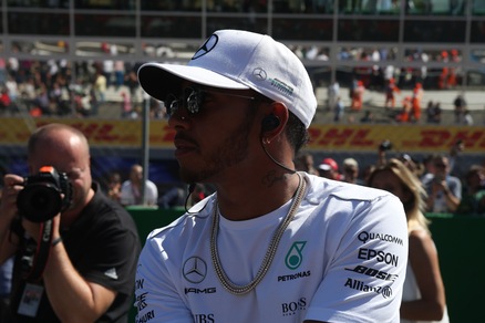 F1, giovedì Hamilton in pista al Paul Ricard