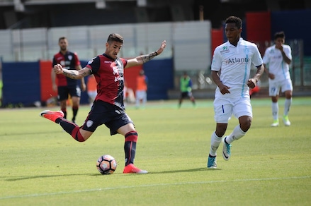 Serie A Cagliari, Deiola con il gruppo. Van der Wiel a parte