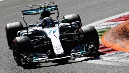 F1, a Monza pit stop lampo per le Mercedes