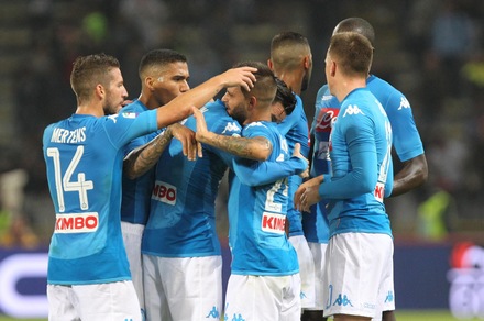 Serie A, Bologna-Napoli 0-3: Callejon, Mertens e Zielinski gol, Sarri in vetta