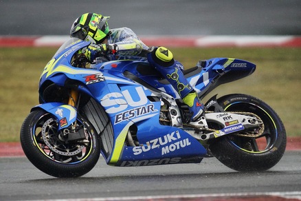 MotoGp Suzuki, Iannone: «La tuta era troppo stretta»