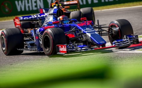 F1 Toro Rosso, Sainz: «Singapore è la gara più dura»
