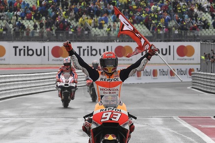 MotoGp, Marquez: «Capisco i fischi, ma è triste esultare per le cadute»