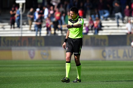 Serie B Frosinone-Bari, dirige Rapuano. Foggia-Palermo: Chiffi