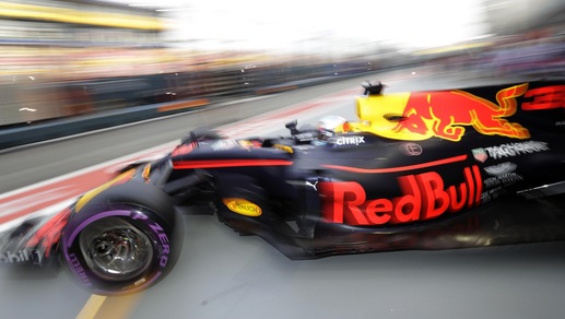 F1, Gp Singapore: Ricciardo-Vettel nelle libere