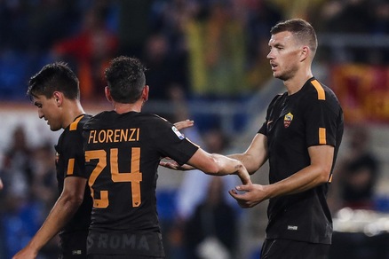Serie A, Roma-Verona 3-0: Nainggolan e doppio Dzeko, festa per Florenzi e Schick