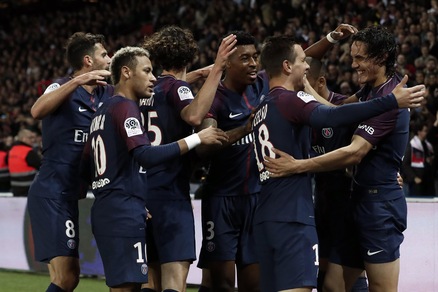 Ligue 1, il Psg batte il Lione grazie a due autogol