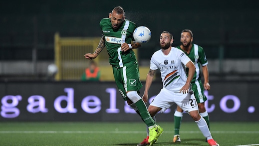 Serie B Avellino-Venezia 1-1, D'Angelo replica a Moreo