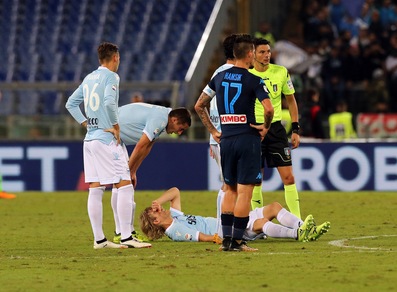 Il medico della Lazio: «Basta torna tra un mese, per Bastos tre settimane di stop»