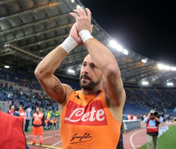 Papà Reina sposa Napoli: «Pepe può dare ancora tanto»