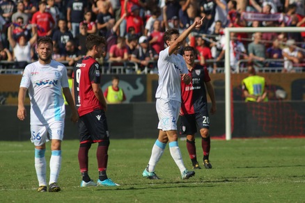 Serie A: Cagliari-Chievo 0-2, Crotone-Benevento 2-0