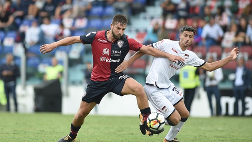 Serie A Cagliari, per Pavoletti e Farias intera seduta in gruppo