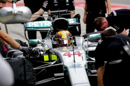 F1 Malesia, Hamilton: «Noi bravi, peccato per Vettel»